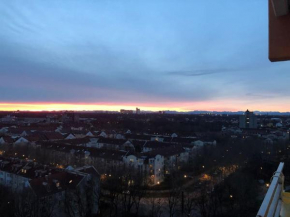 Schwabing-Studio great sunset view & balcony